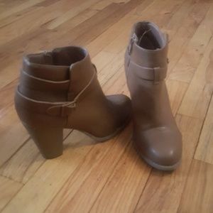 LC by lauren Conrad booties